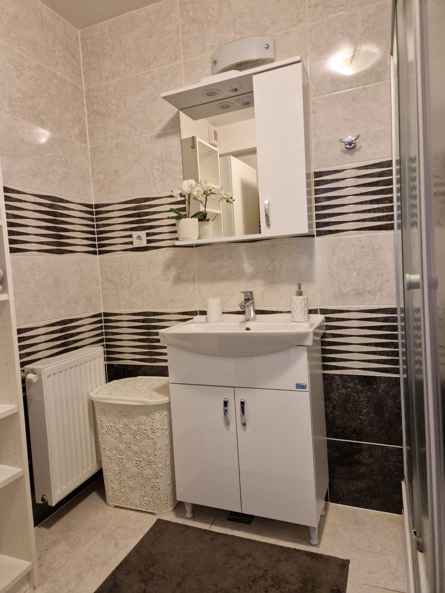 Apartament In オトペニ エクステリア 写真